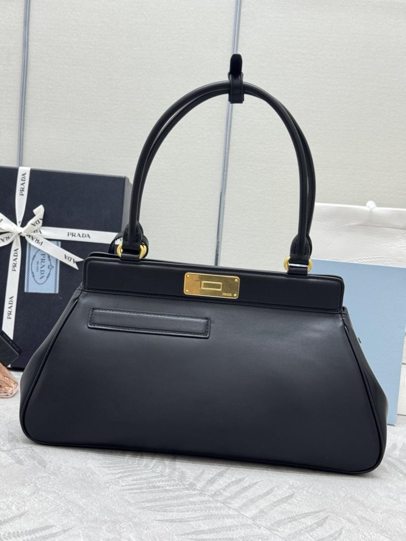 Prada Medium leather tote bag Black 1BG569
