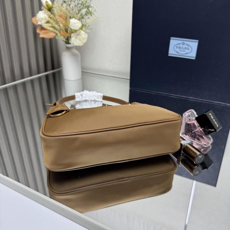 Prada Re-Edition 2005 mini bag Brandy 1N204M