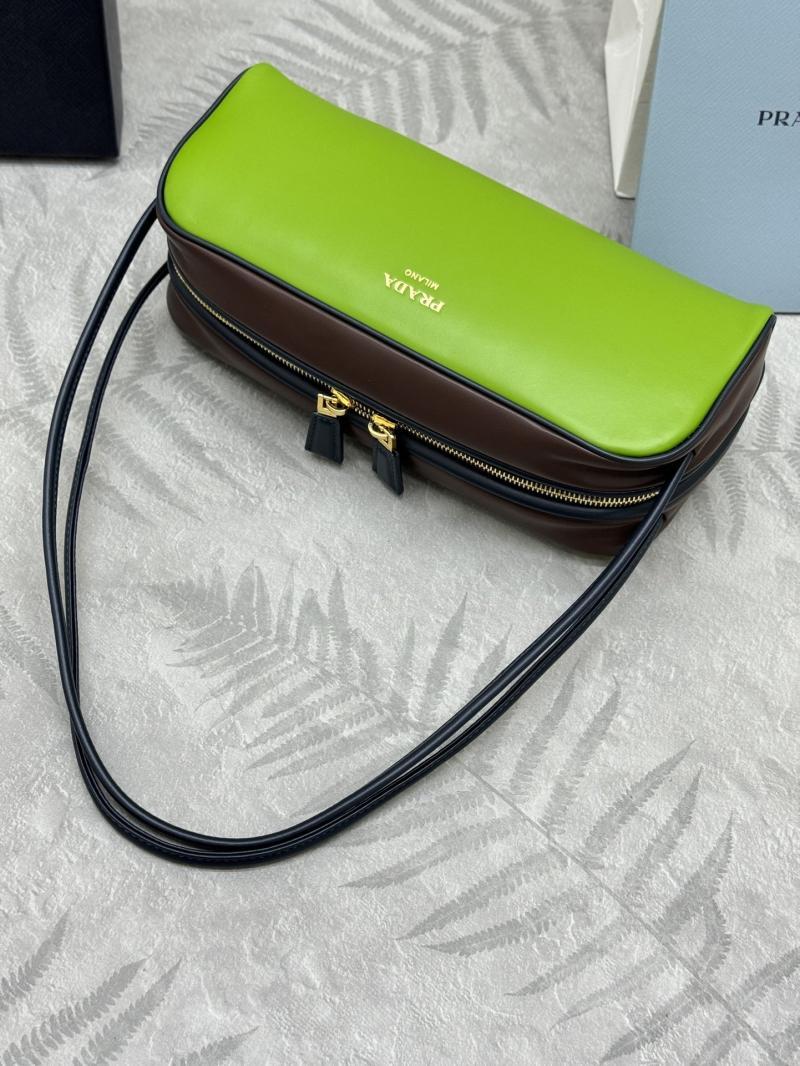 Prada Swing Leather shoulder bag Green 1BC249