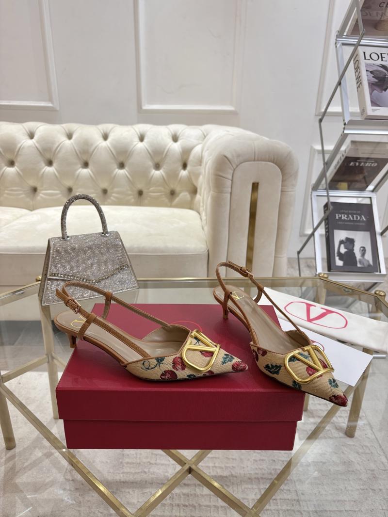 Valentino Pumps SVP42401
