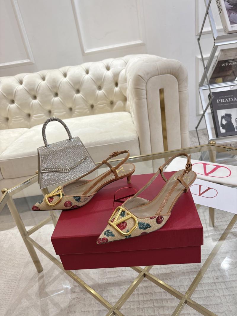 Valentino Pumps SVP42401
