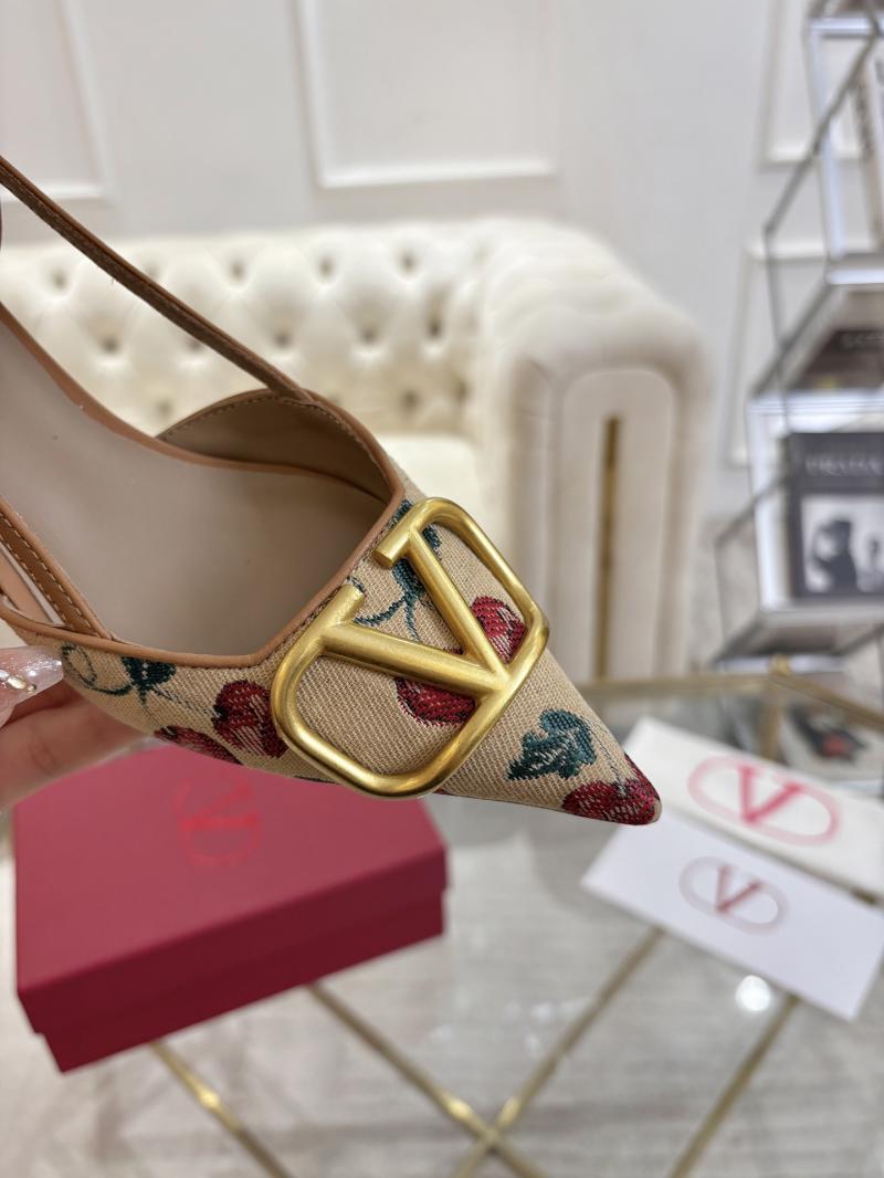 Valentino Pumps SVP42401