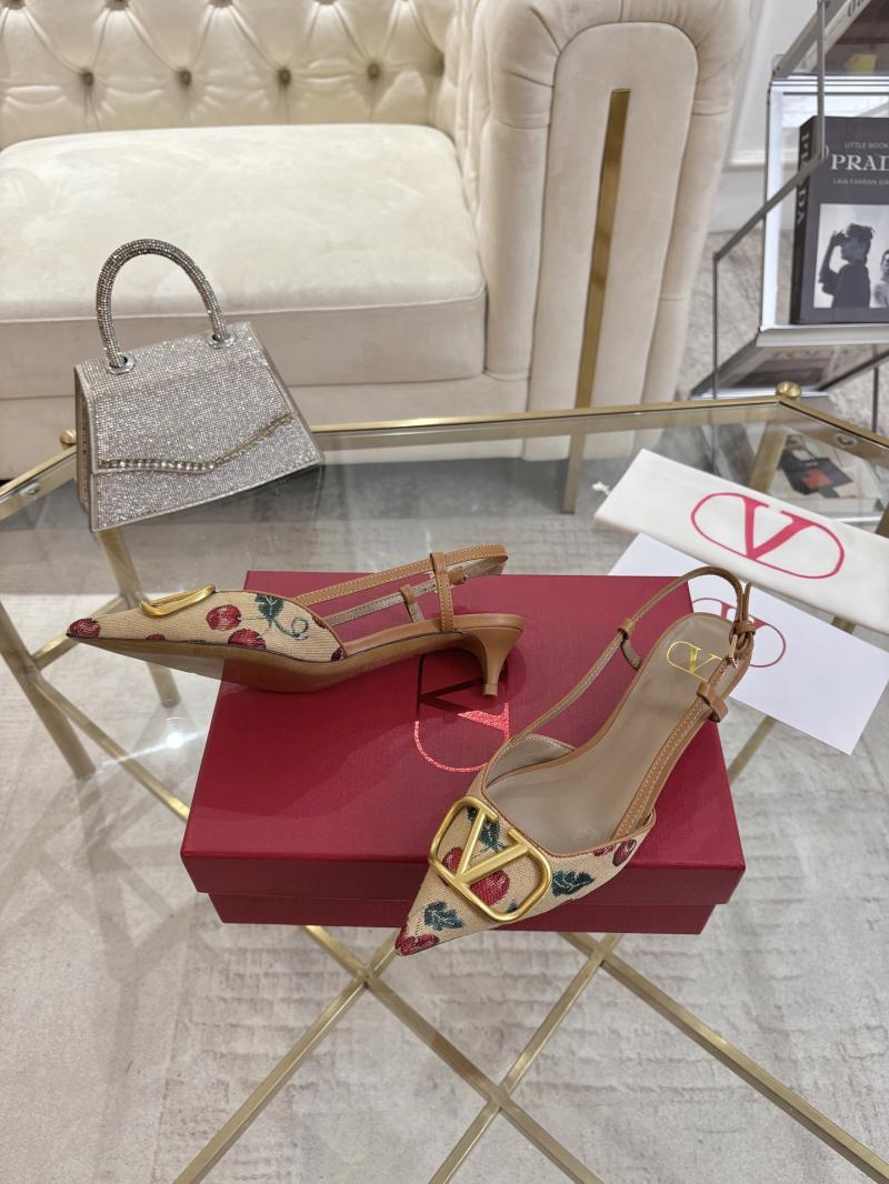 Valentino Pumps SVP42401