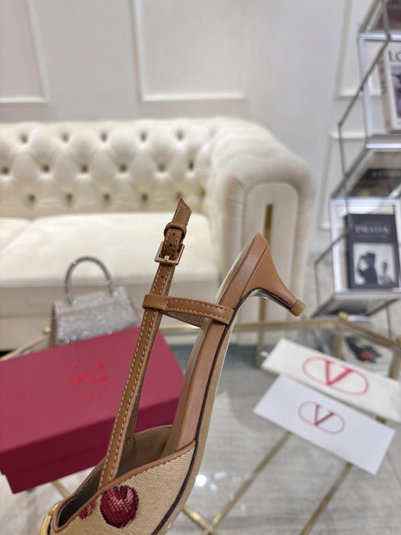 Valentino Pumps SVP42401