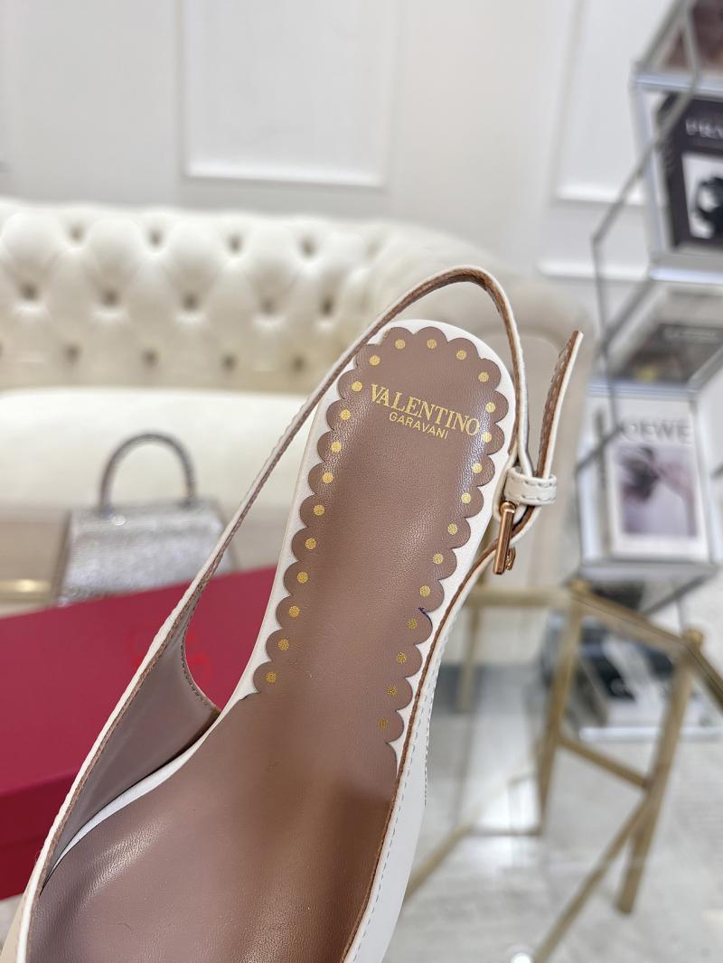 Valentino Pumps SVP42405