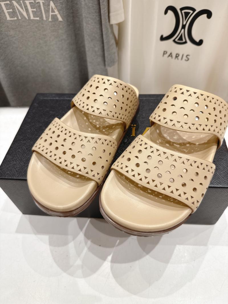 Alaia Sandals SAS61302