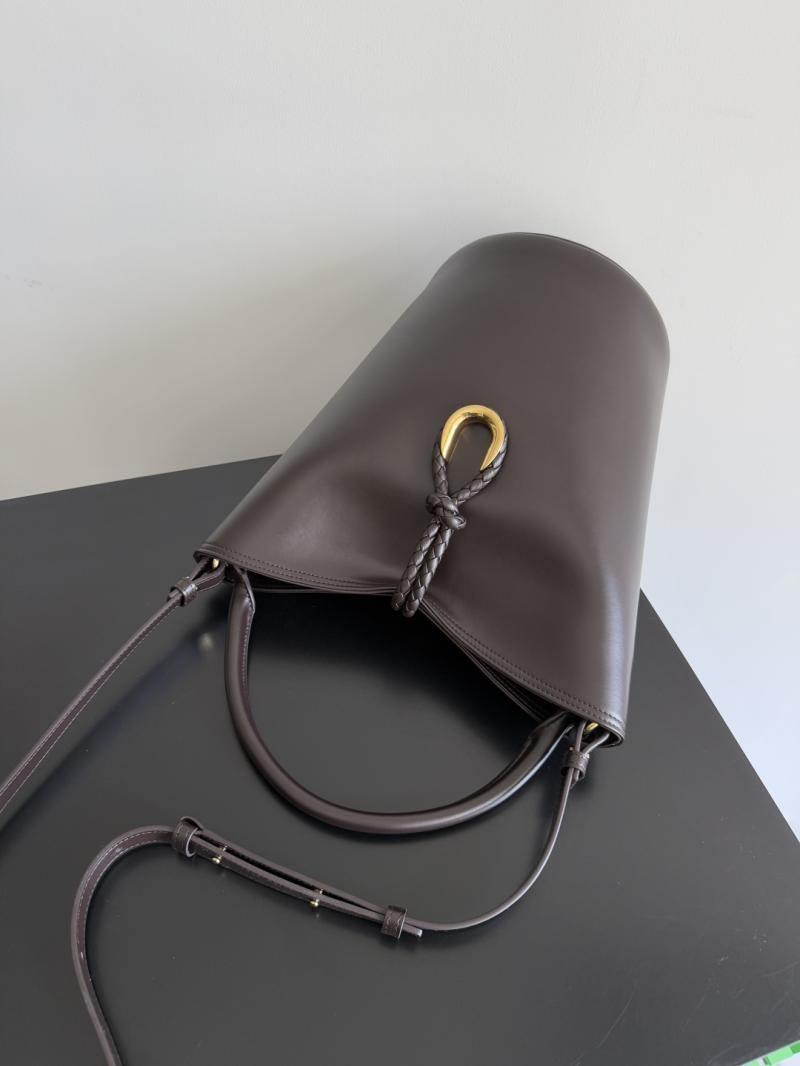 Bottega Veneta Liberta Bucket Fondant 806038