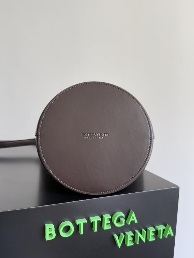 Bottega Veneta Liberta Bucket Fondant 806038