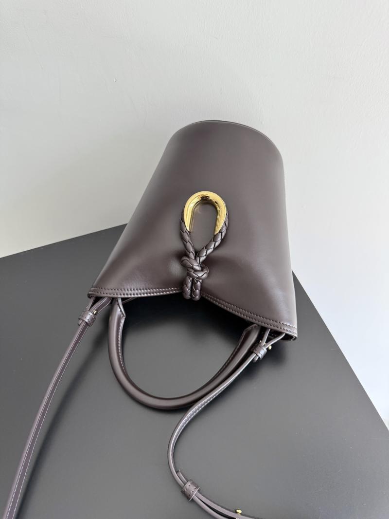 Bottega Veneta Small Liberta Bucket Fondant 815244