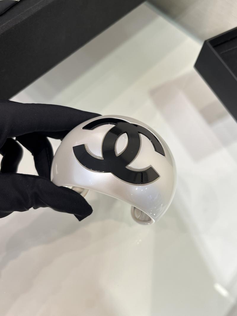 Chanel Bracelet YCB60901