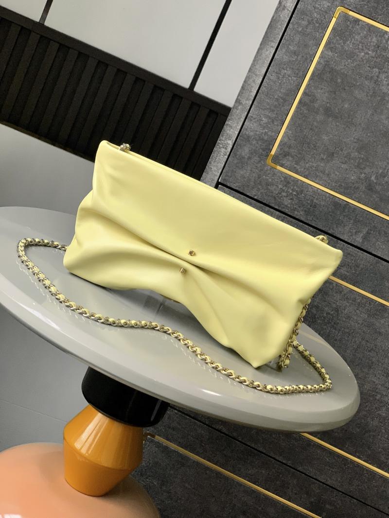 Chanel Clutch With Chain Yellow AP4613