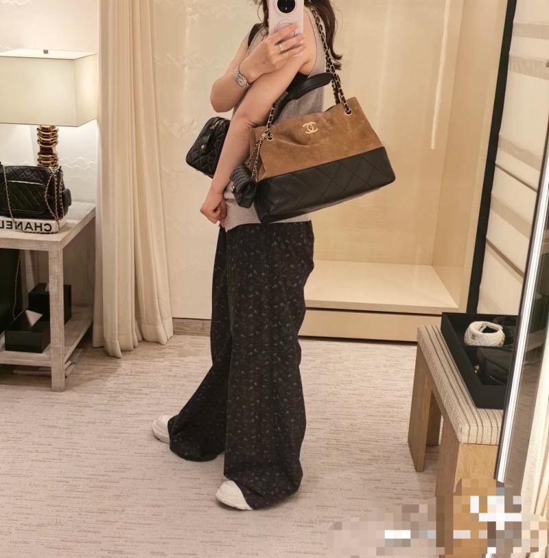 Chanel Suede Shoulder Bag Camel AS61001