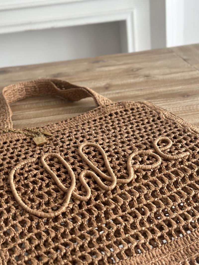 Chloe Raffia Summer Banana tote bag Beige CH25U