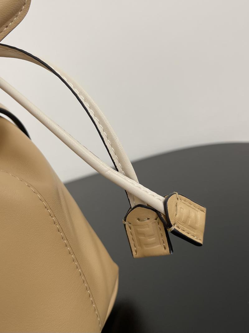 Fendi Mamma Baguette Large Beige 8BR834