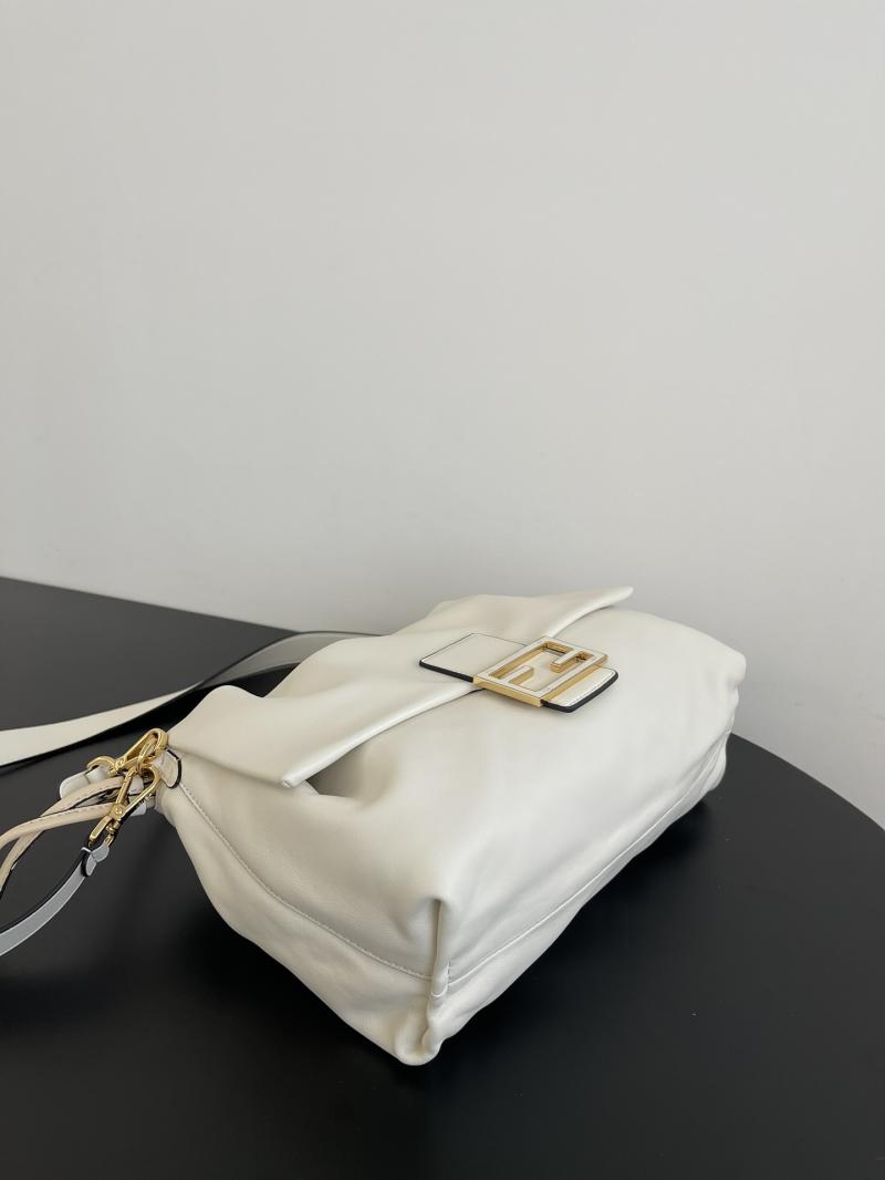 Fendi Mamma Baguette Large White 8BR834