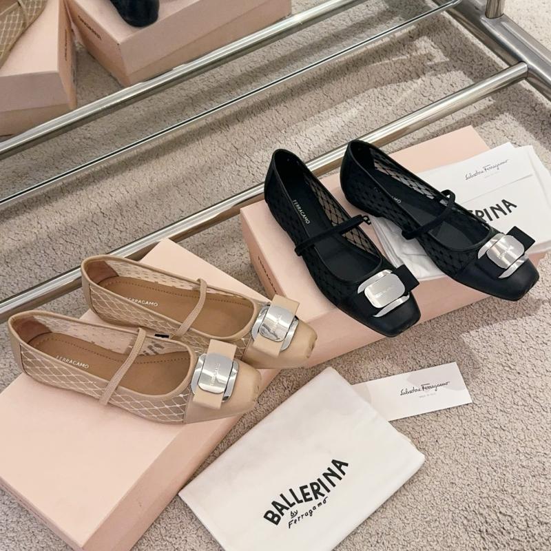 Ferragamo Pumps SFP60101