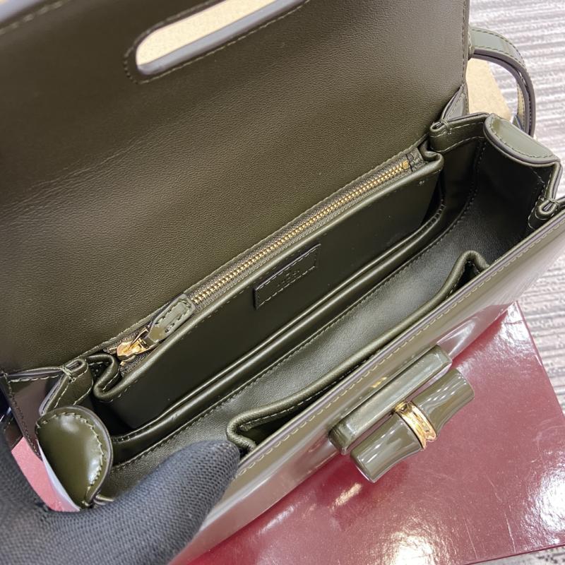 Gucci Bamboo Diva medium bag Green 827750