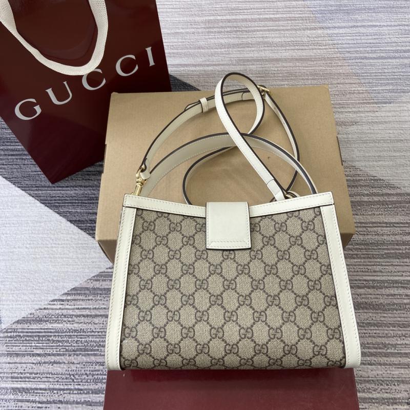 Gucci Padlock medium top handle bag White 838992