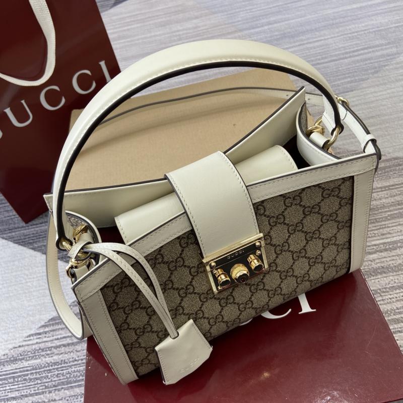 Gucci Padlock medium top handle bag White 838992