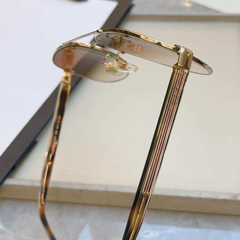 Gucci Sunglasses GG0528S
