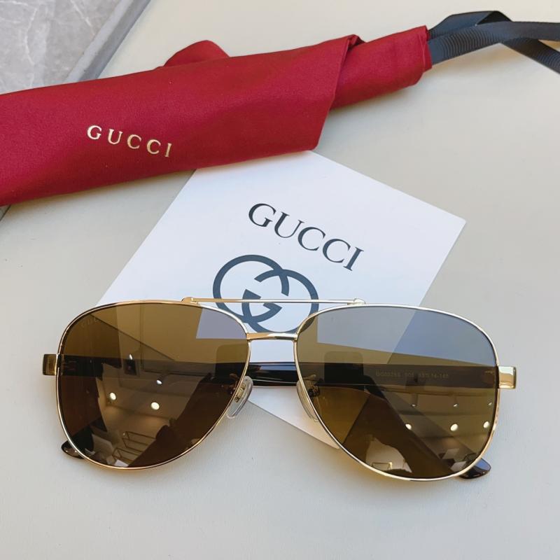 Gucci Sunglasses GG0528S