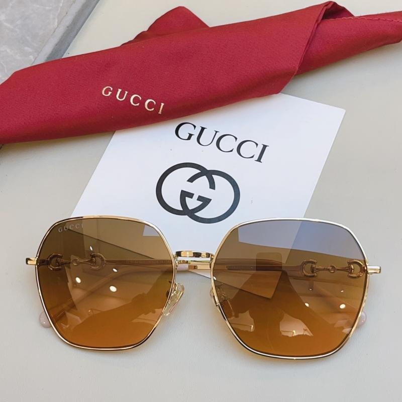 Gucci Sunglasses GG0882SA