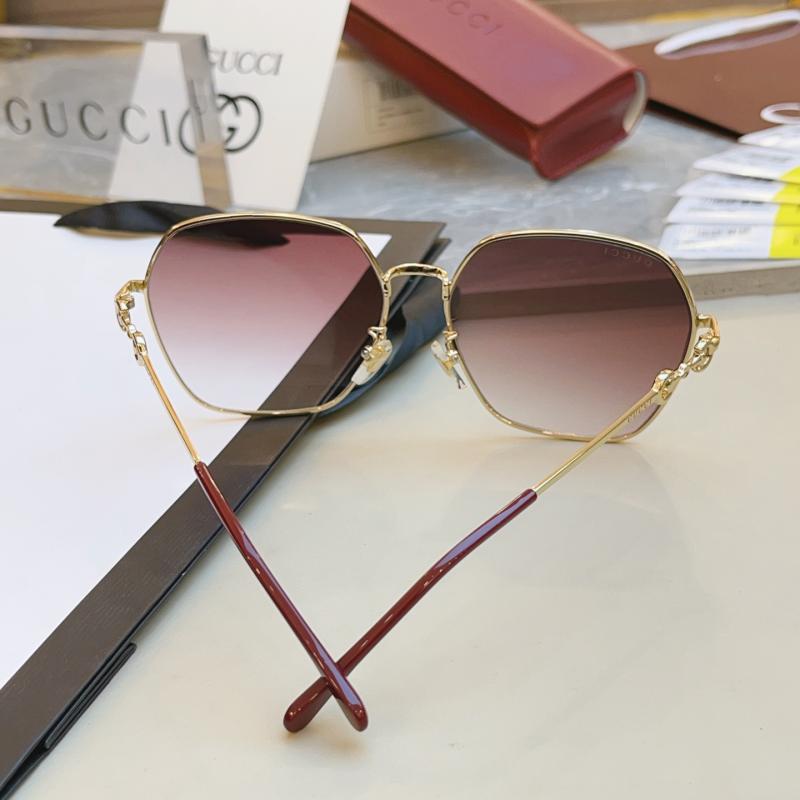 Gucci Sunglasses GG0882SA