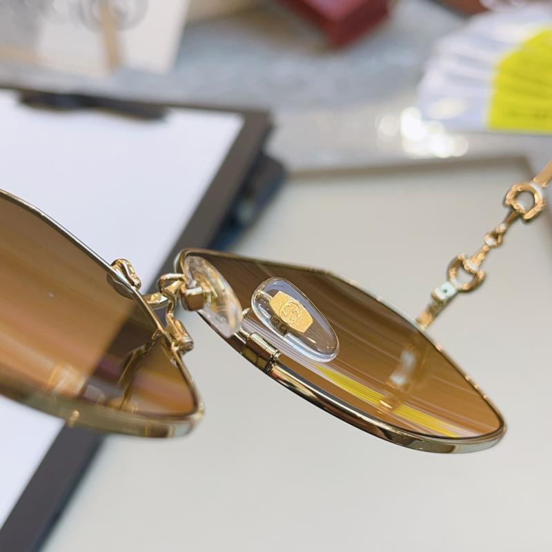 Gucci Sunglasses GG0882SA