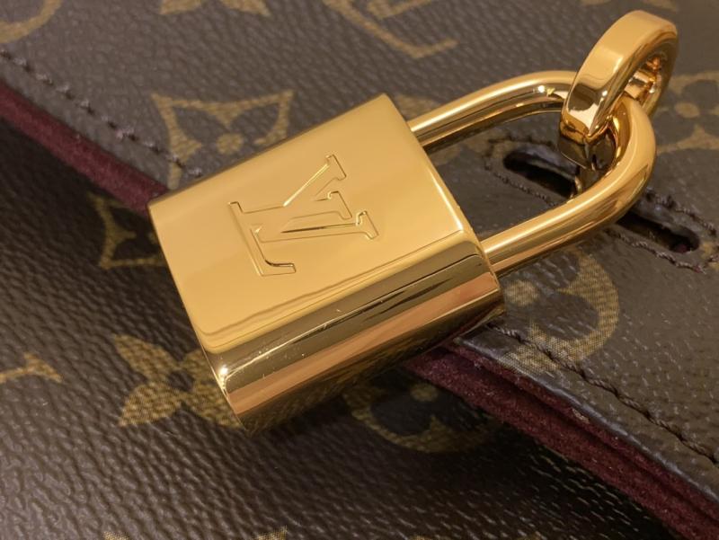 LV Hide Away MM M14473