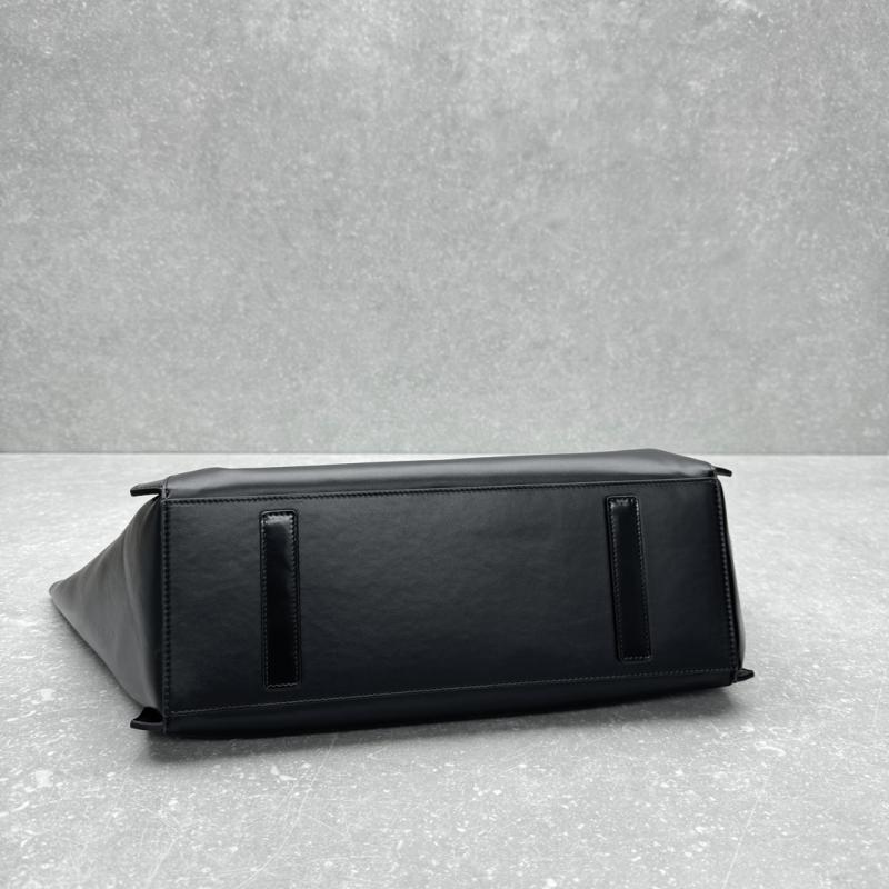 Large Ralph Lauren Collection Tote Black R7575