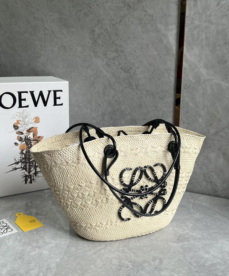 Loewe Paulas Ibiza Medium Anagram Basket Bag Black L59035