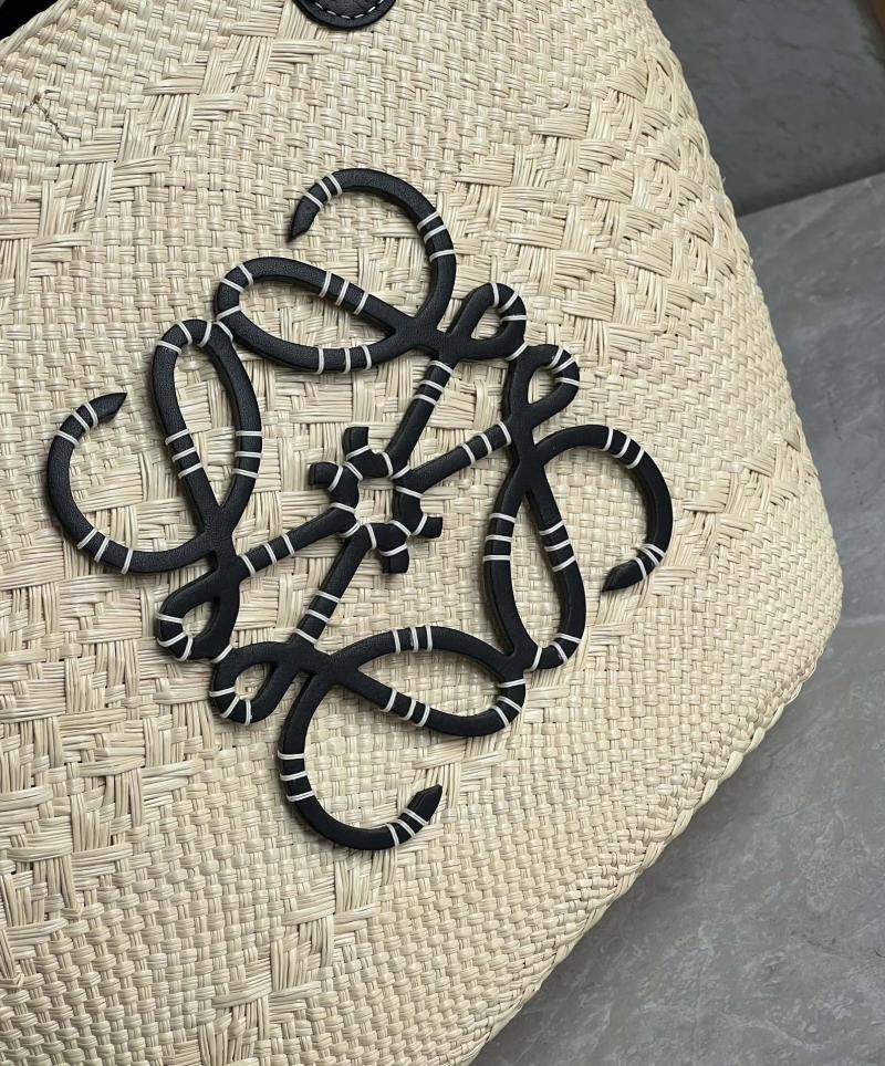 Loewe Paulas Ibiza Medium Anagram Basket Bag Black L59035