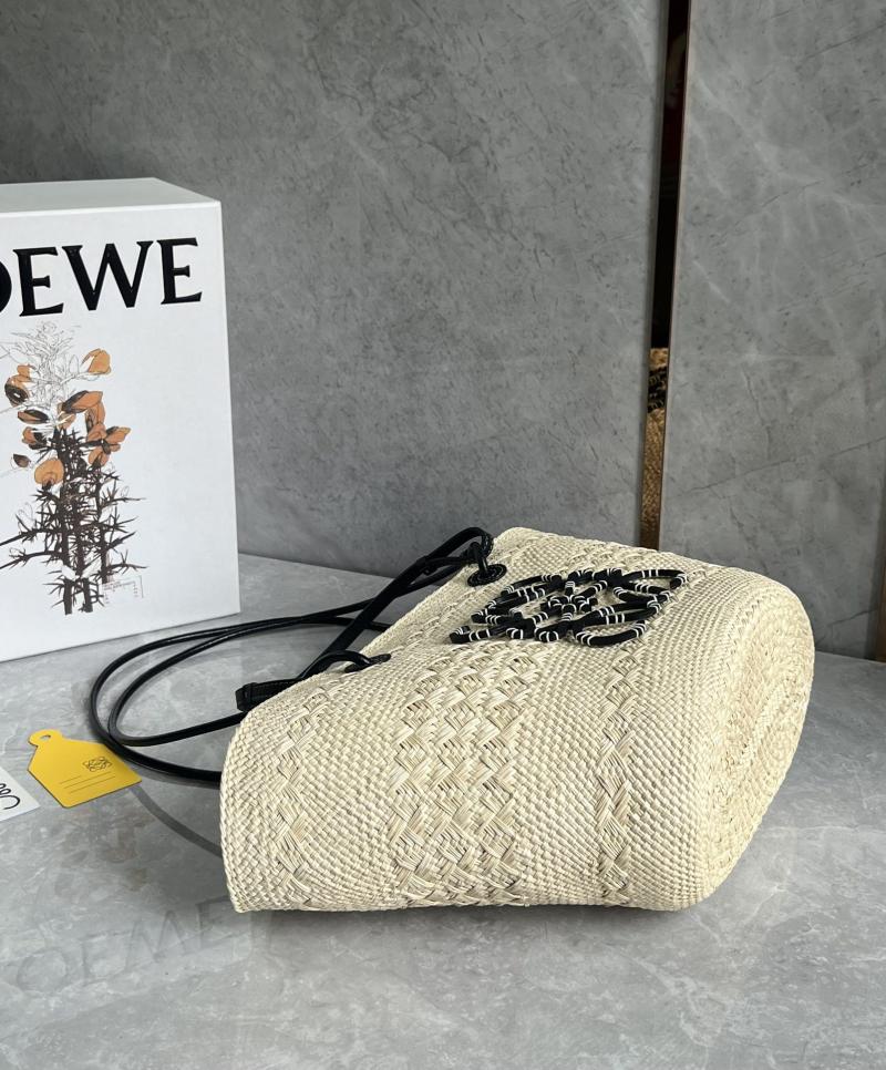 Loewe Paulas Ibiza Medium Anagram Basket Bag Black L59035