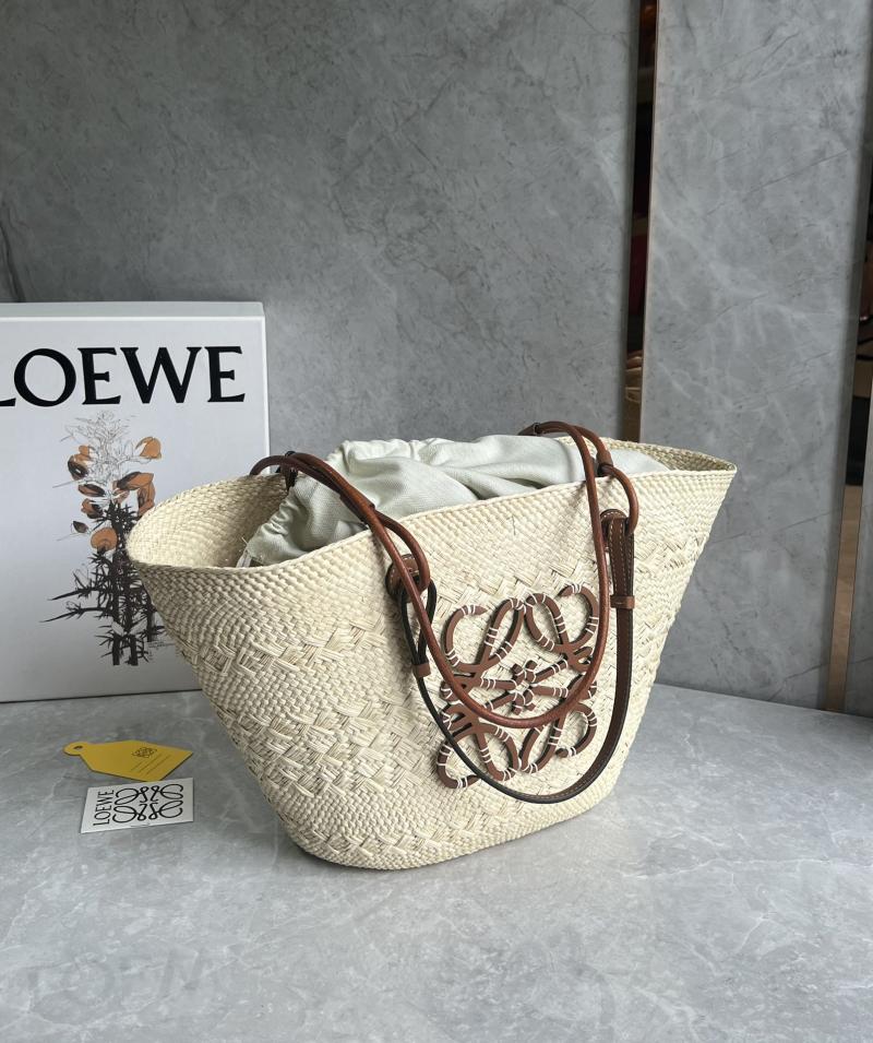 Loewe Paulas Ibiza Medium Anagram Basket Bag Brown L59035