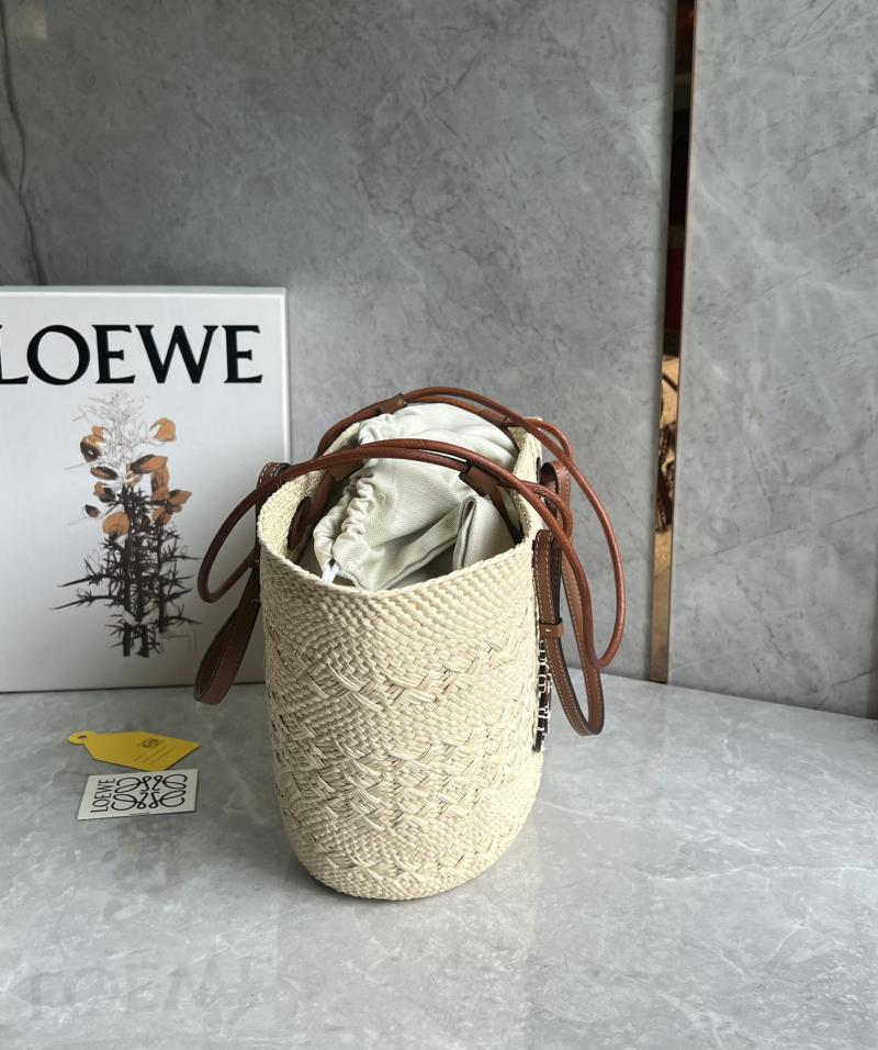 Loewe Paulas Ibiza Medium Anagram Basket Bag Brown L59035