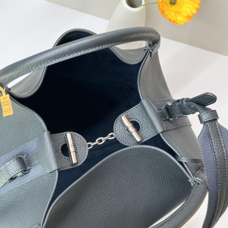 Loro Piana Large Bale bag Navy FAM9875