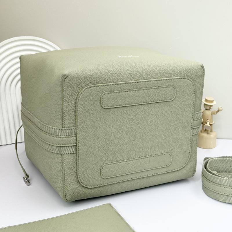 Loro Piana Large Bale bag Wasabi Green FAM9875
