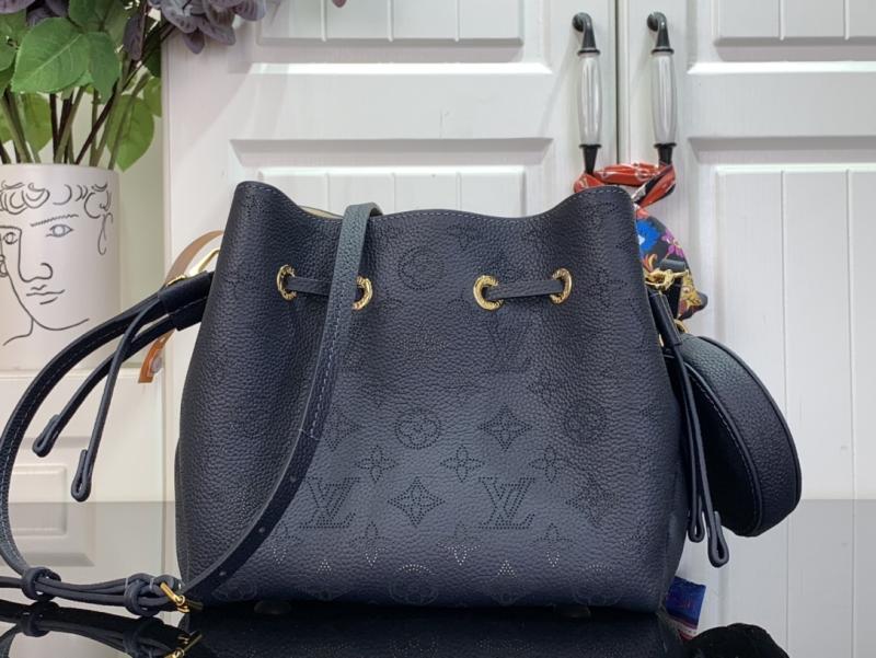 Louis Vuitton Bella Navy M14315