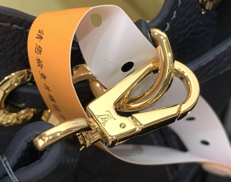 Louis Vuitton Bella Navy M14315