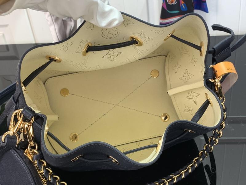 Louis Vuitton Bella Navy M14315