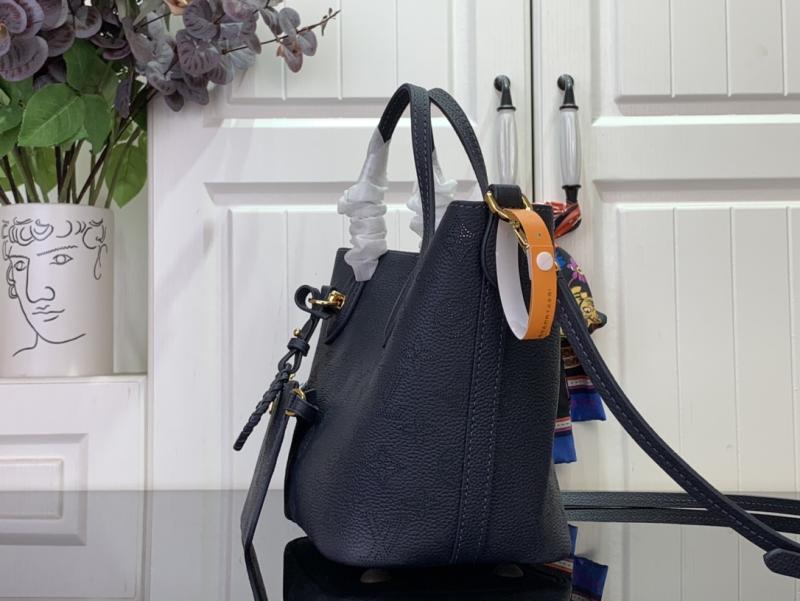 Louis Vuitton Blossom PM Navy M14317