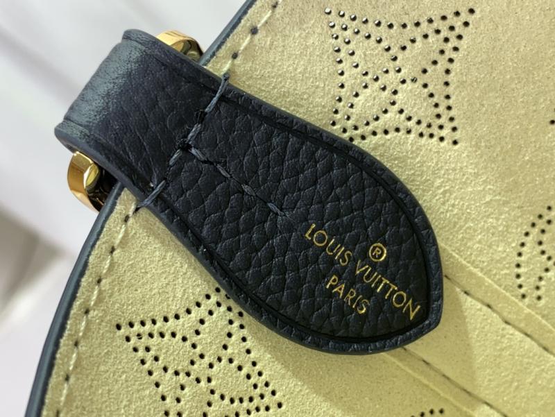 Louis Vuitton Blossom PM Navy M14317