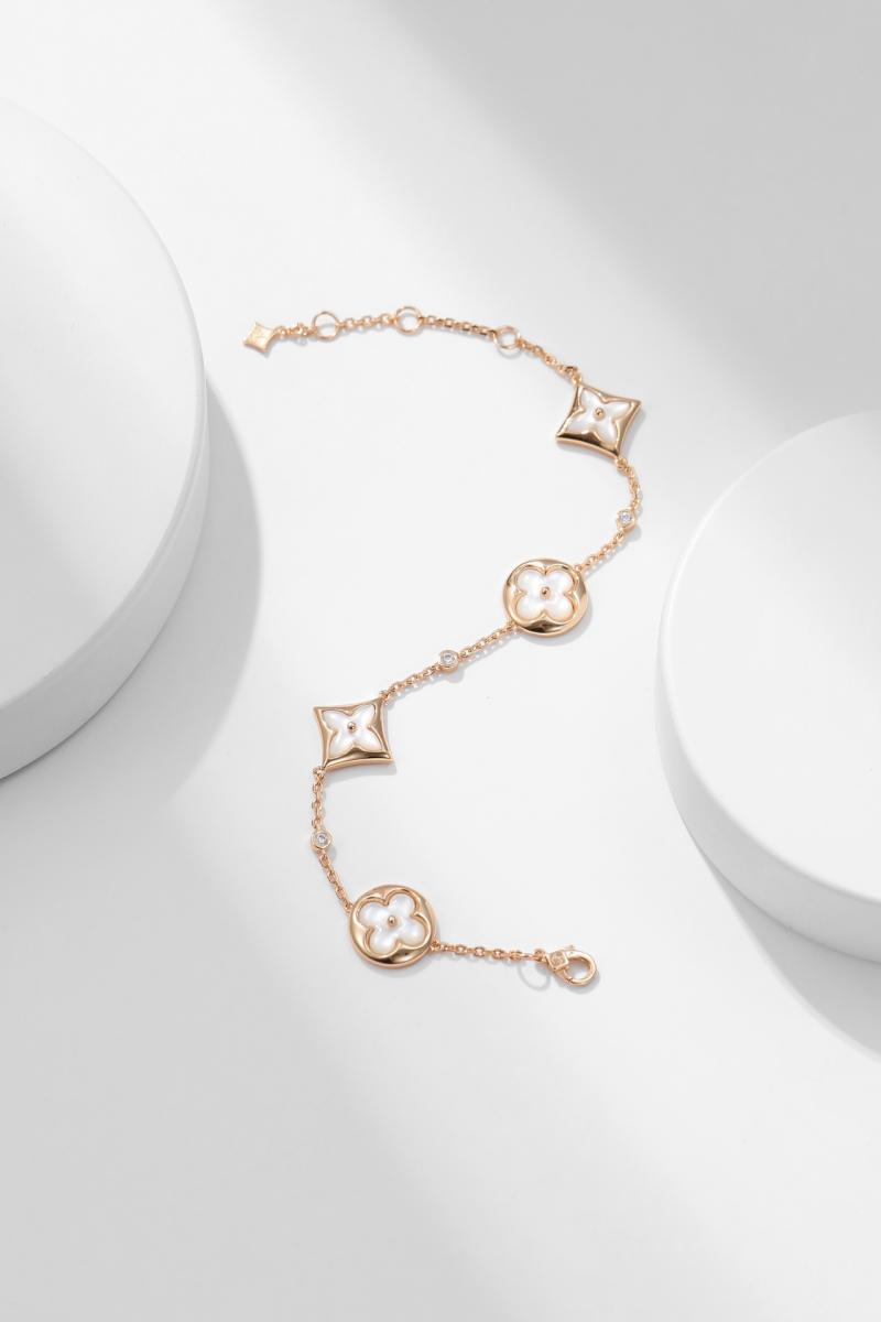 Louis Vuitton Bracelet LB52802
