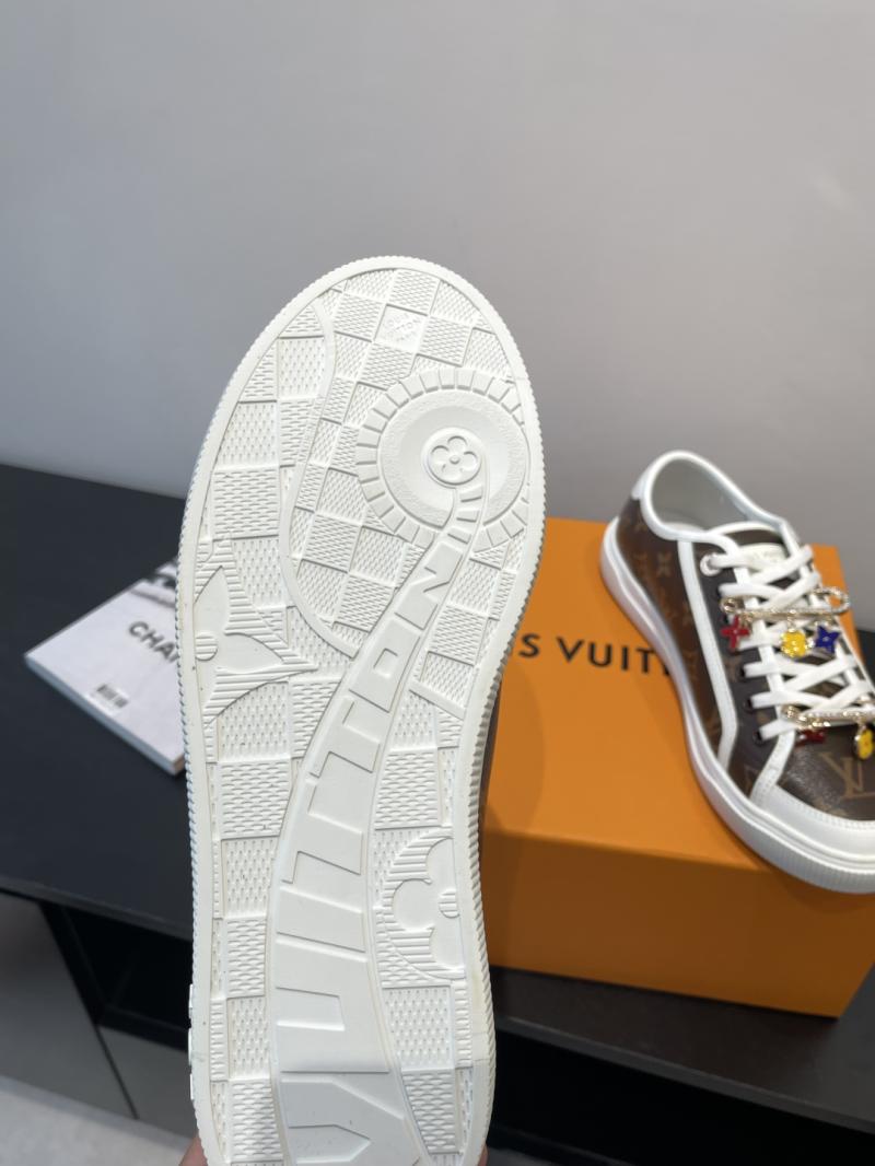 Louis Vuitton Unisex Sneakers SLS61301