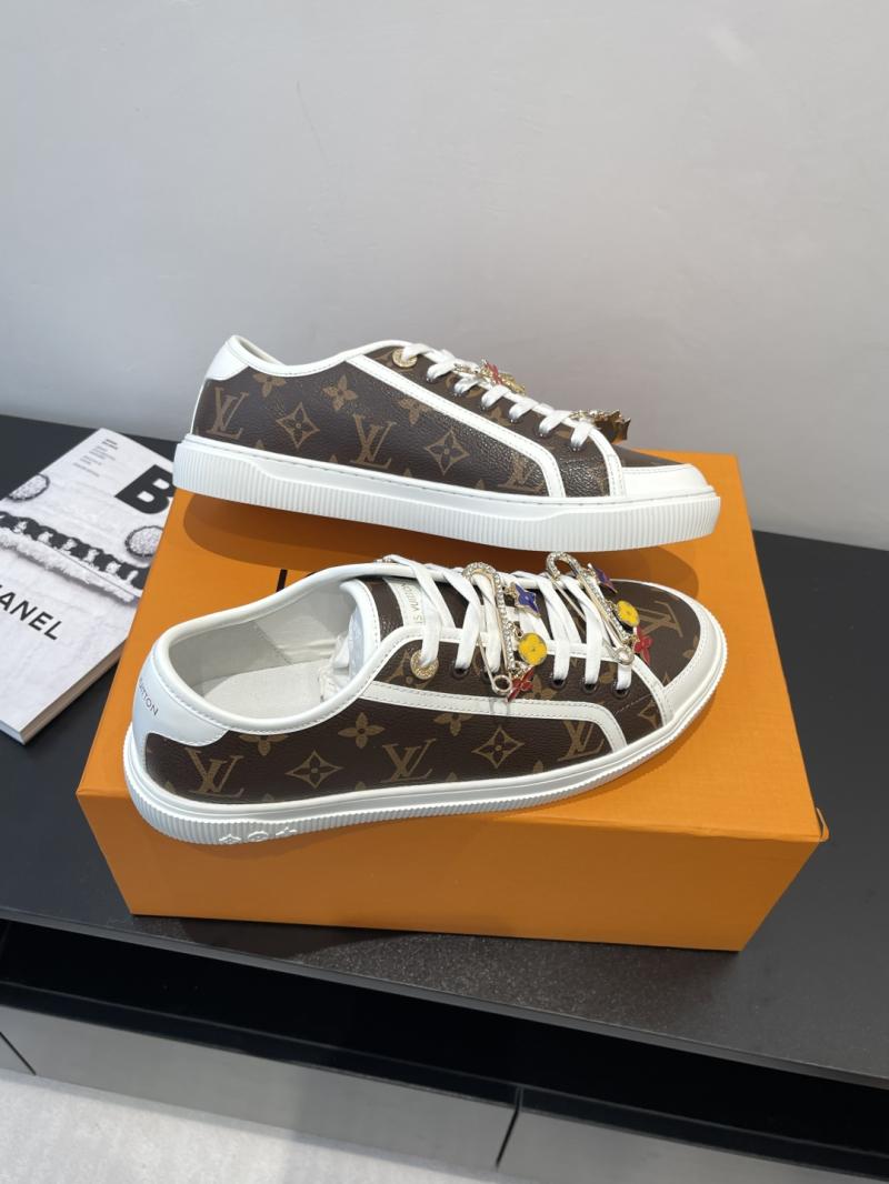 Louis Vuitton Unisex Sneakers SLS61301