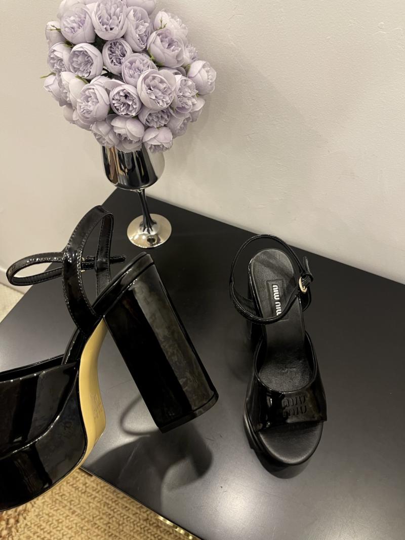 Miu Miu Sandals SMS61601