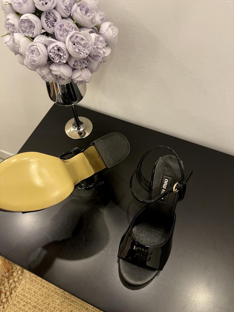 Miu Miu Sandals SMS61601
