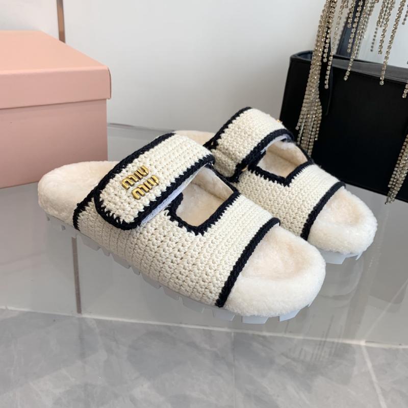 Miu Miu Slippers SMS61402