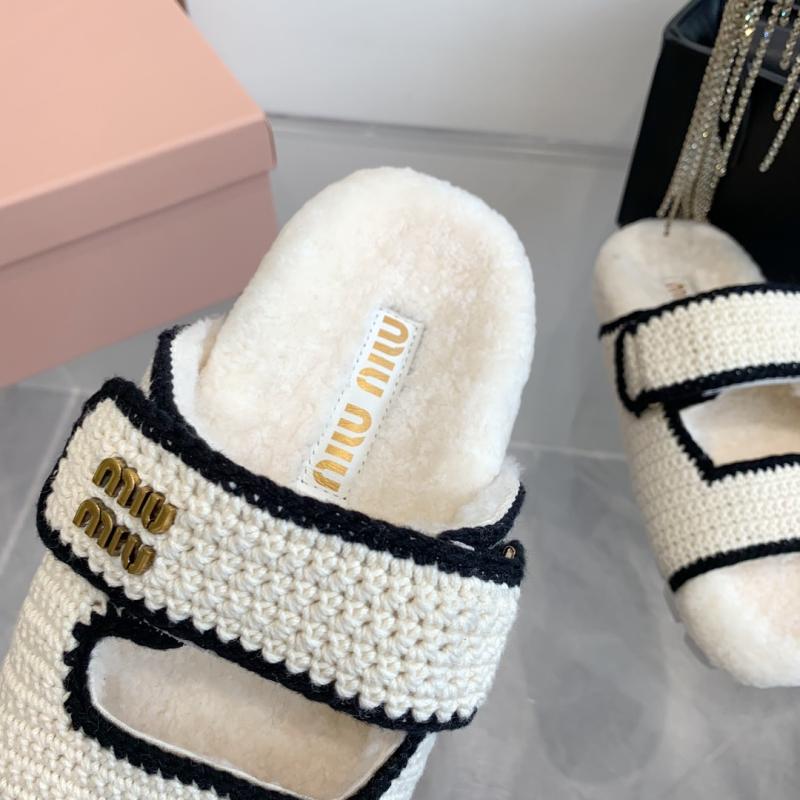 Miu Miu Slippers SMS61402
