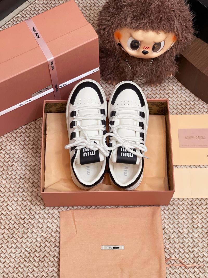 Miu Miu Sneakers SMS61305